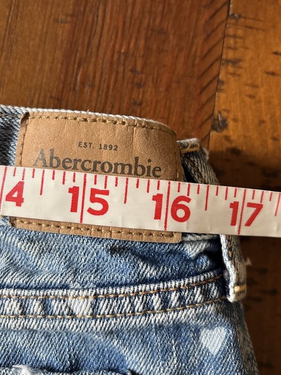 Abercrombie Fitch Denim Shorts W30 Heart Pattern Very Short Low Rise Y2K - Picture 8 of 8